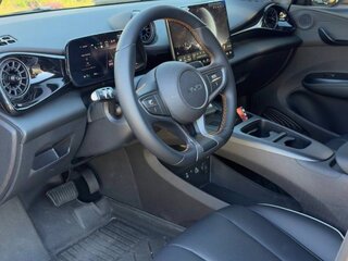 2023 BYD Dolphin 44.9 kWh I, чёрный, 1550070 рублей, вид 3