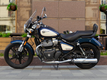2026 Royal Enfield Super Meteor, синий, 783000 рублей, вид 2