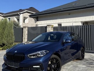 2020 BMW 1 серии 116d III (F40), синий, 1755000 рублей, вид 1