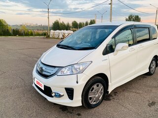 2013 Honda Freed I Рестайлинг, белый, 1080000 рублей, вид 1