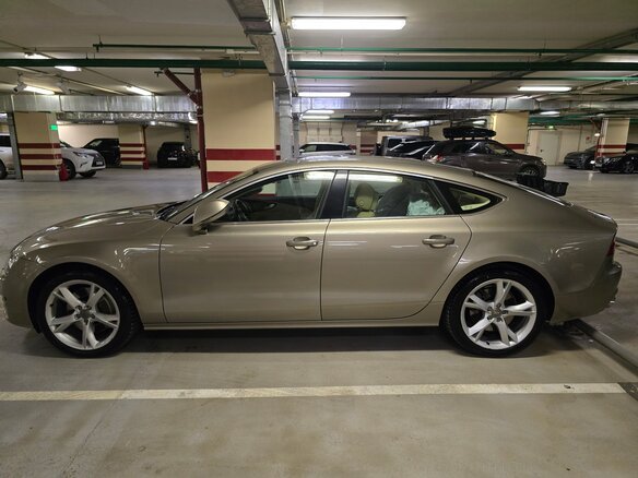 2010 Audi A7 I (4G), бежевый, 2500000 рублей - вид 8
