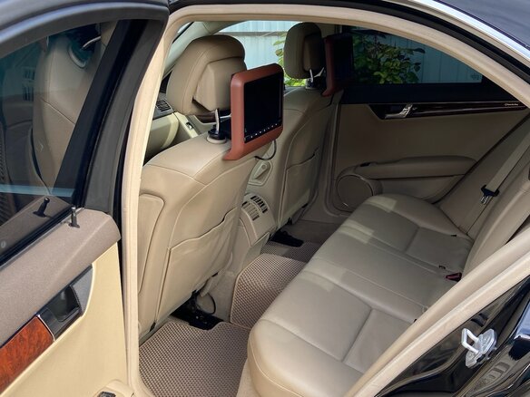2010 Mercedes-Benz C-Класс 300 III (W204), чёрный, 1200000 рублей - вид 8