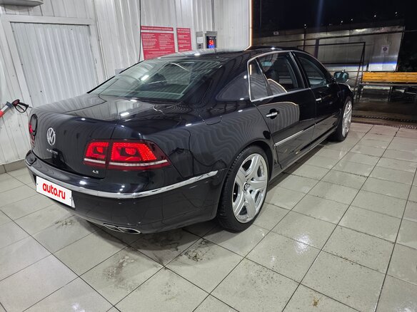 2013 Volkswagen Phaeton 5-Seater I Рестайлинг, чёрный, 2700000 рублей - вид 3