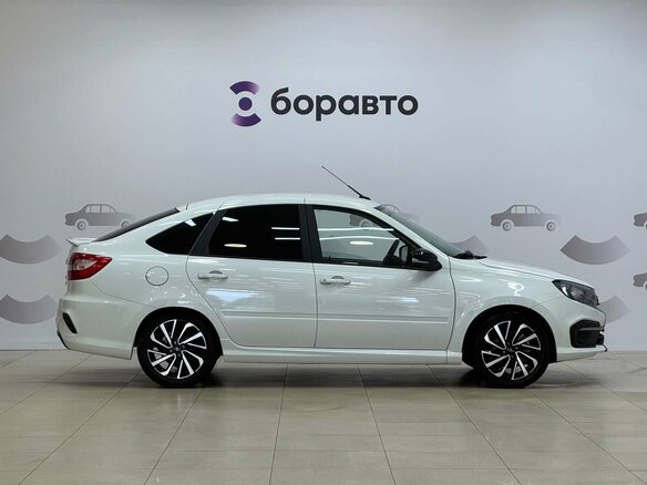 2026 Lada (ВАЗ) Granta Sport I Рестайлинг, белый, 1556000 рублей - вид 7