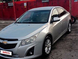 2013 Chevrolet Cruze I Рестайлинг, серебристый, 630000 рублей, вид 1