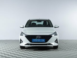 2021 Hyundai Solaris II Рестайлинг, белый, 1099000 рублей, вид 2