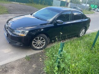 2014 Volkswagen Jetta VI, чёрный, 990000 рублей, вид 2