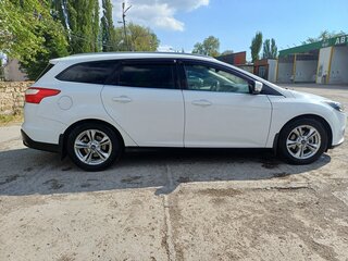 2012 Ford Focus III, белый, 685000 рублей, вид 3