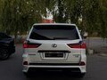 2015 Lexus LX 570 III Рестайлинг 2, белый, 7000000 рублей - вид 6