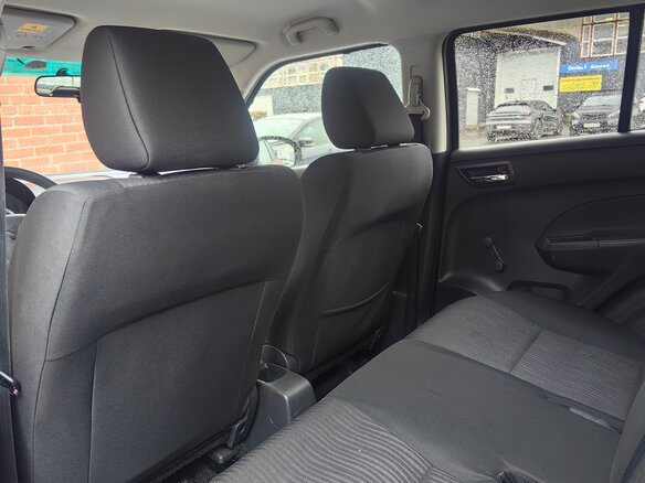 2011 Suzuki Swift IV, красный, 640000 рублей - вид 10