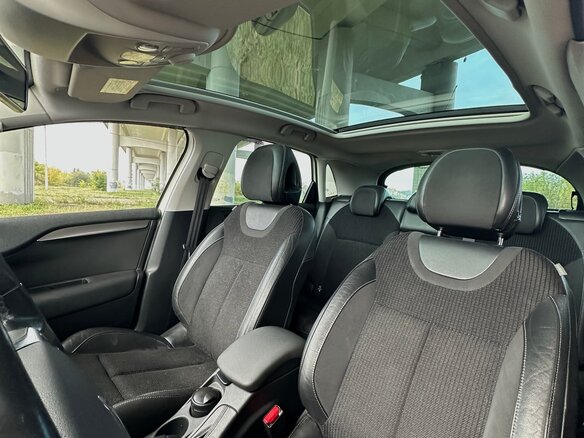 2012 Citroen C4 II, белый, 700000 рублей - вид 13