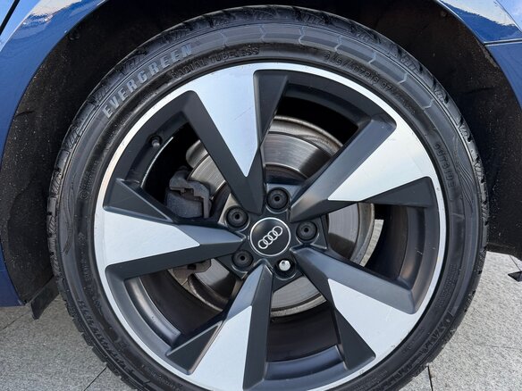 2017 Audi A4 V (B9), синий, 2849000 рублей - вид 14