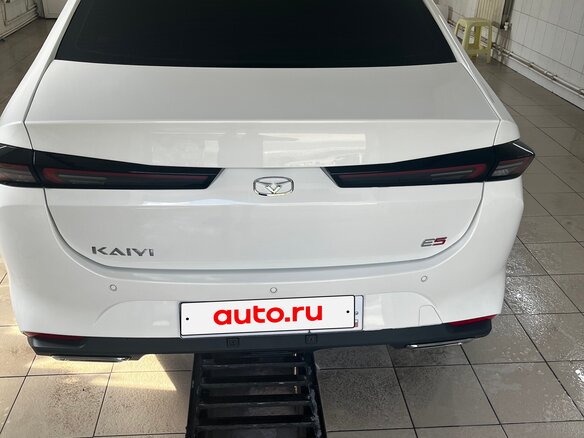 2023 Kaiyi E5, белый, 1700000 рублей - вид 2