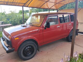 2003 Lada (ВАЗ) 2131 (4x4) I, красный, 300000 рублей, вид 1