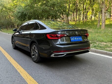 2023 Volkswagen Sagitar III Рестайлинг, серый, 1698029 рублей, вид 4