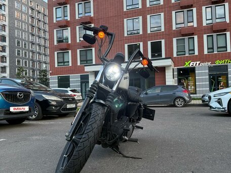 2017 Harley-Davidson Sportster 883, белый, 799990 рублей, вид 5