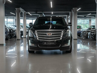 2020 Cadillac Escalade IV, чёрный, 4890000 рублей, вид 3
