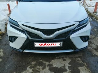 2018 Toyota Camry VIII (XV70), белый, 2800000 рублей, вид 2