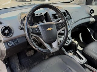2014 Chevrolet Aveo II, чёрный, 800000 рублей, вид 4