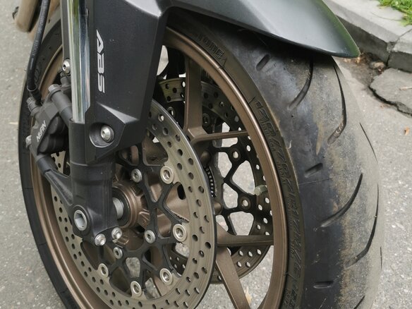 2019 Honda CB 650R, серебристый, 825000 рублей - вид 8