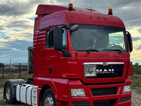 2018 MAN TGX, красный, 5650000 рублей, вид 4