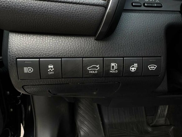 2021 Toyota Camry VIII (XV70), чёрный, 2335000 рублей - вид 24