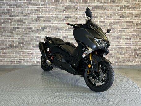 2020 Yamaha TMAX, чёрный, 935000 рублей, вид 4