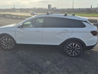 2024 Lada (ВАЗ) Vesta SW Cross I Рестайлинг (NG), белый, 1650000 рублей, вид 3