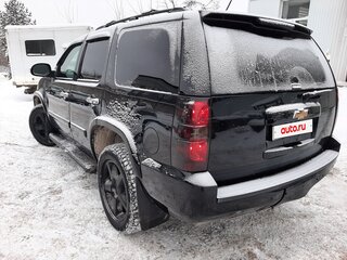 2008 Chevrolet Tahoe III, чёрный, 1800000 рублей, вид 2