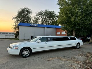 2002 Lincoln Town Car III, белый, 460000 рублей, вид 3