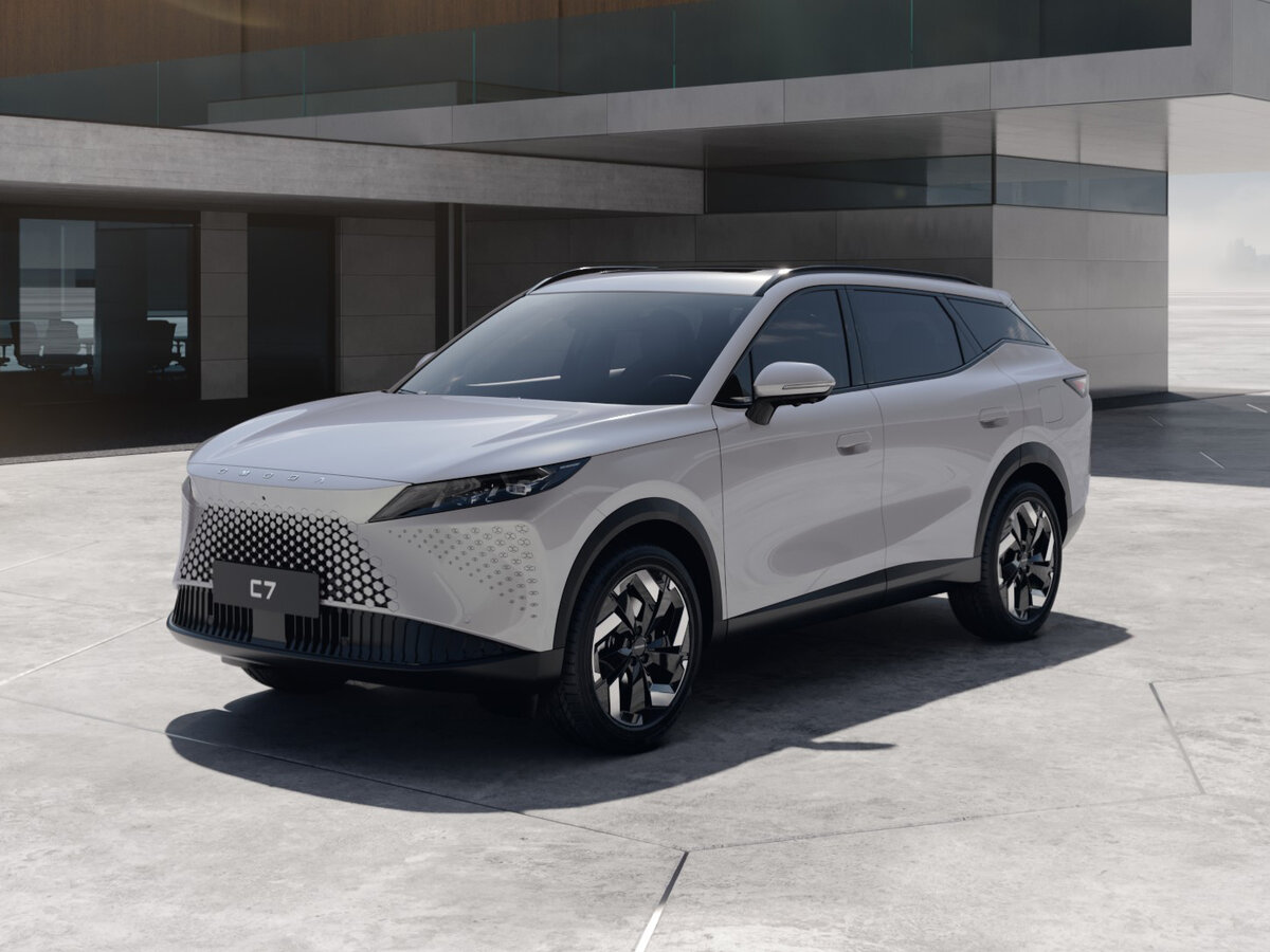 Открыть фотографии: Omoda C7