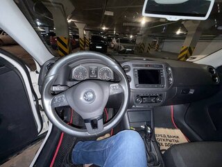 2011 Volkswagen Tiguan I Рестайлинг, белый, 1550000 рублей, вид 4