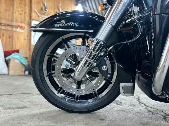 2017 Harley-Davidson Electra Glide, чёрный, 1690000 рублей - вид 34