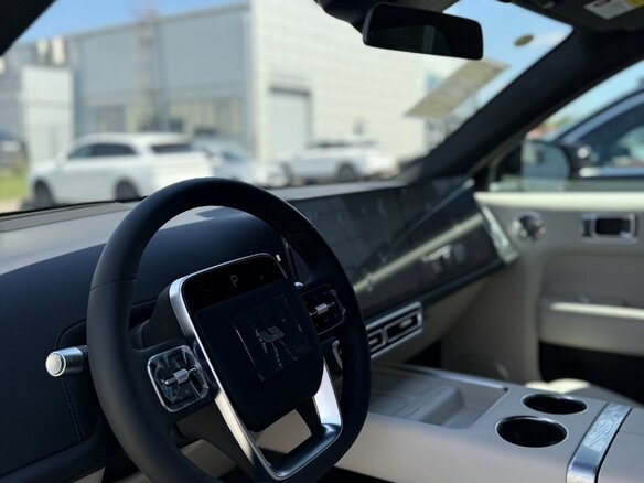 2025 Li Auto (Lixiang) L7 52.3 kWh I Рестайлинг, чёрный - вид 11
