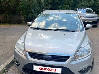 2008 Ford Focus II Рестайлинг, серебристый, 400000 рублей, вид 1