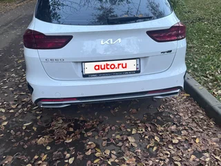 2021 Kia Ceed III Рестайлинг, белый, 2150000 рублей, вид 2