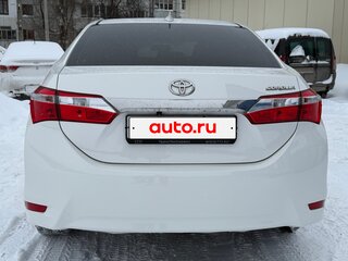 2018 Toyota Corolla XI (E160, E170, E180) Рестайлинг 1, белый, 1760000 рублей, вид 5