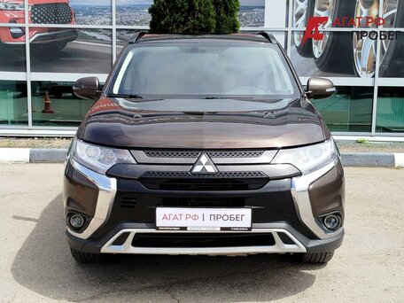 2021 Mitsubishi Outlander III Рестайлинг 3, коричневый, 1920000 рублей, вид 2