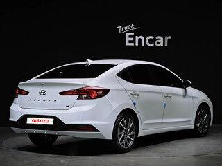 2019 Hyundai Avante VI Рестайлинг, белый, 1350000 рублей, вид 3