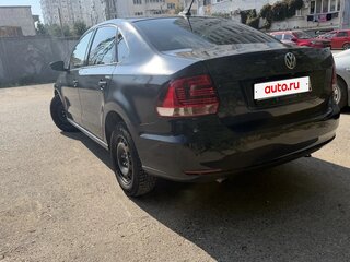 2018 Volkswagen Polo V Рестайлинг, серый, 720000 рублей, вид 4