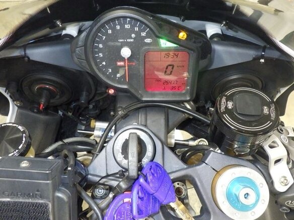 2009 Aprilia RSV1000 R, белый, 470000 рублей - вид 7
