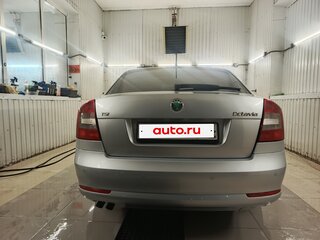2012 Skoda Octavia II (A5) Рестайлинг, серебристый, 895000 рублей, вид 5
