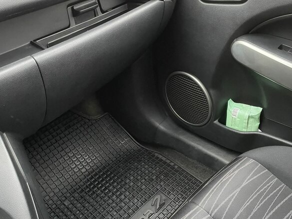 2008 Mazda 2 II (DE), жёлтый, 570000 рублей - вид 6