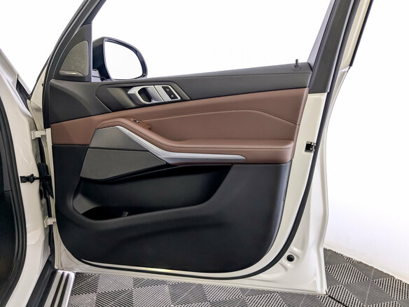 2021 BMW X5 30d IV (G05/G18), белый, 6900000 рублей - вид 24