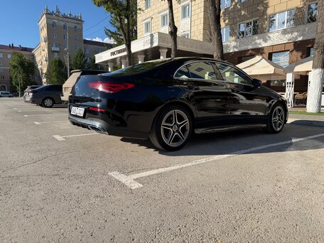 2020 Mercedes-Benz CLA 180 II (C118, X118), чёрный, 2850000 рублей, вид 4