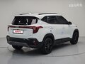 2023 Kia Seltos I Рестайлинг, белый, 2390000 рублей - вид 3