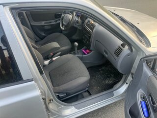 2004 Hyundai Accent ТагАЗ II, серебристый, 320000 рублей, вид 5