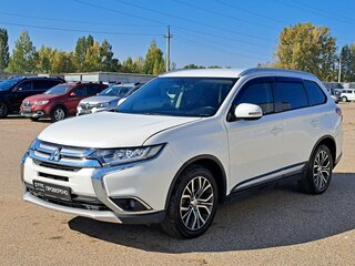 2018 Mitsubishi Outlander III Рестайлинг 2, белый, 1255000 рублей, вид 1