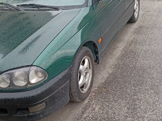 1998 Toyota Avensis I, зелёный, 280000 рублей, вид 2