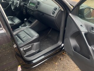 2012 Volkswagen Tiguan I Рестайлинг, чёрный, 1250000 рублей, вид 5